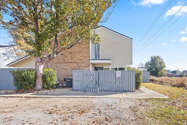 property at 203 Cougar Ridge