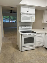 207 Castlewood Dr in North Palm Beach, FL - Building Photo - Building Photo