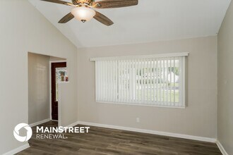 14020 Darwin Blvd in Louisville, KY - Building Photo - Building Photo