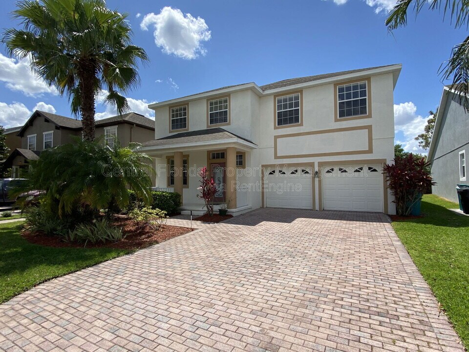 9836 Old Patina Way in Orlando, FL - Building Photo