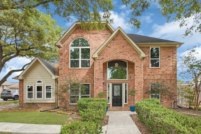 property at 11915 Helene Ct