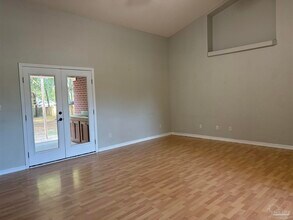 5614 Whispering Woods Dr in Pace, FL - Building Photo - Building Photo
