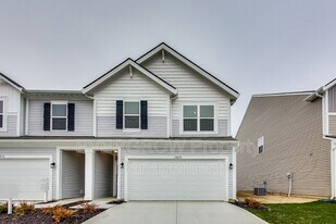 10828 Penwell Way in Indianapolis, IN - Building Photo