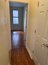 313 Brightwater Ct in Brooklyn, NY - Building Photo - Building Photo