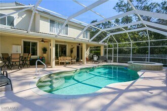 7864 Stratford Dr in Naples, FL - Foto de edificio - Building Photo