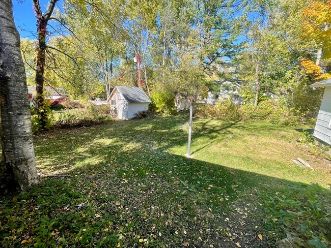 175 W Moore St in Berlin, WI - Foto de edificio - Building Photo