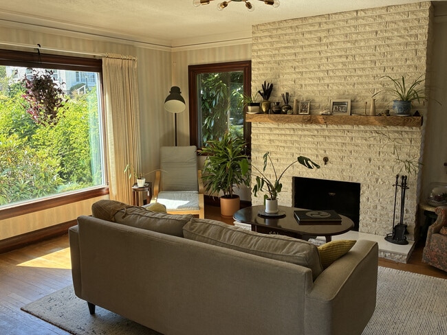 834 SE 72nd Ave in Portland, OR - Building Photo - Building Photo