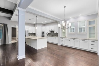 8450 Laureate Blvd in Orlando, FL - Foto de edificio - Building Photo