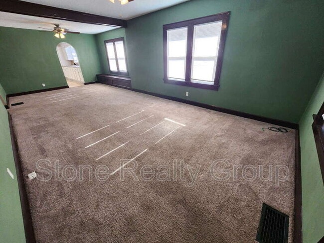 1812 S 11th St in Terre Haute, IN - Building Photo - Building Photo