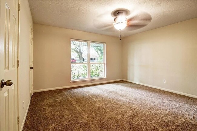 property at 1915 Solomon St