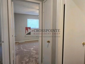 109 E Old Hwy 80 in White Oak, TX - Building Photo - Building Photo