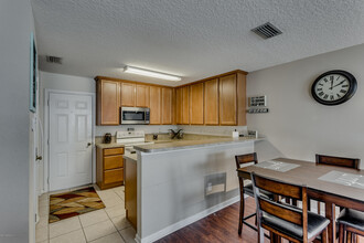 1500 Calming Water Dr in Orange Park, FL - Building Photo - Building Photo