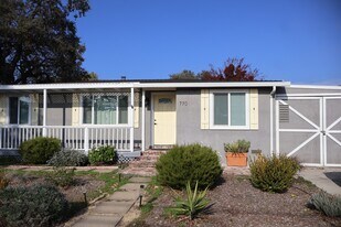 770 Verano Ave in Sonoma, CA - Building Photo