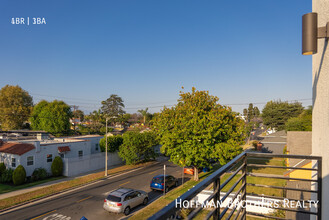 6086 W 18th St in Los Angeles, CA - Building Photo - Building Photo