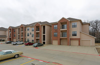 Post Oak East Apartments in Euless, TX - Building Photo - Building Photo