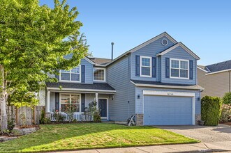 16789 NW Stoller Dr in Portland, OR - Building Photo - Building Photo