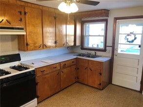 30 Wakefield St in West Warwick, RI - Building Photo - Building Photo