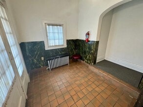 1939 Crafton Blvd in Pittsburgh, PA - Building Photo - Building Photo