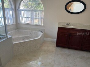 2419 Rolling Broak Dr in Orlando, FL - Building Photo - Building Photo