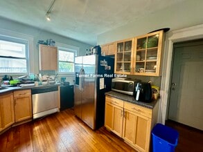 6 Belmont St, Unit 1 in Somerville, MA - Foto de edificio - Building Photo