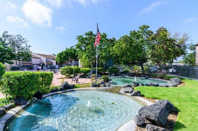 3238 Ashford St, Unit F in San Diego, CA - Building Photo - Building Photo