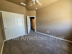 998 Bay Shore Dr in Galt, CA - Building Photo - Building Photo
