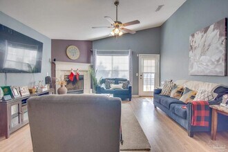 2005 Tujaques Pl in Pensacola, FL - Building Photo - Building Photo