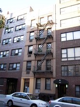 419 E 76th St in New York, NY - Building Photo - Building Photo