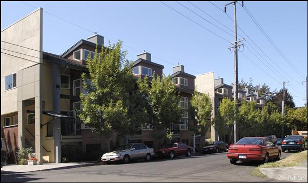 Irvington Place in Portland, OR - Building Photo - Building Photo