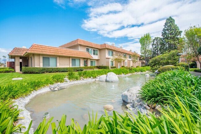 property at 7652 Ellis Ave