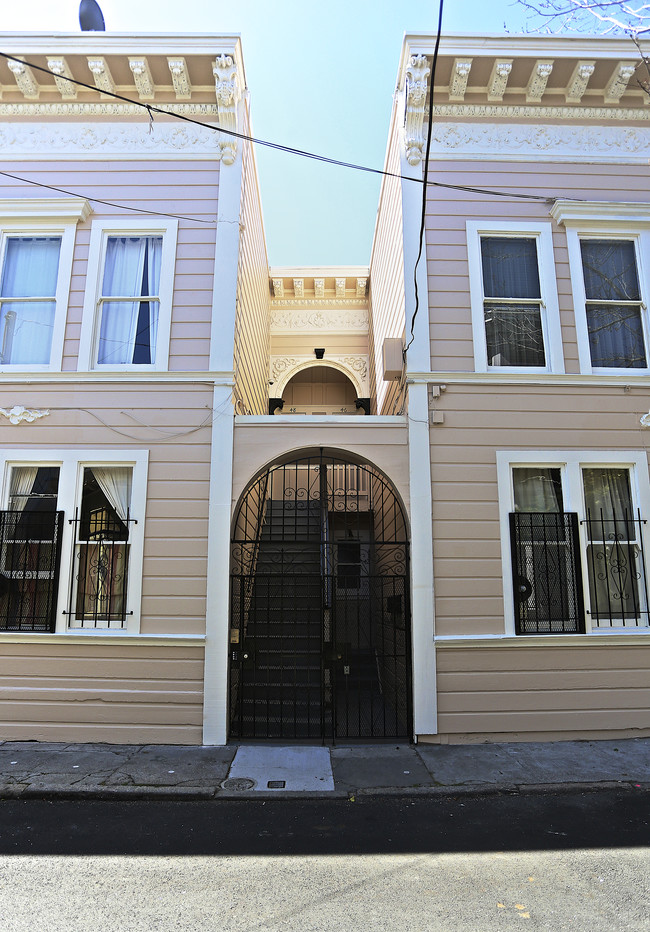 42-48 Sumner St in San Francisco, CA - Building Photo - Building Photo