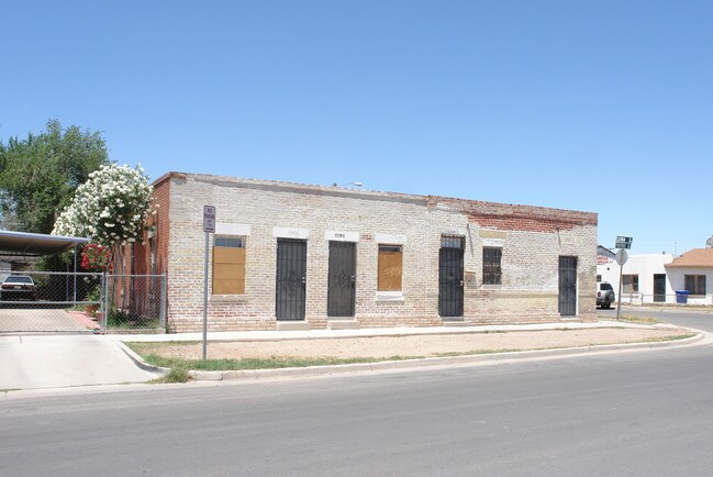 3327-3329 Frutas Ave in El Paso, TX - Building Photo - Building Photo