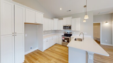 1036 Moen Loop in Conway, SC - Building Photo - Building Photo