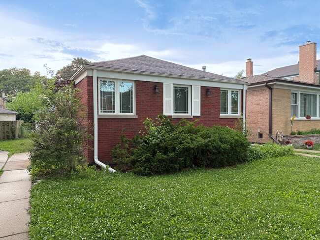 property at 5222 N Olcott Ave
