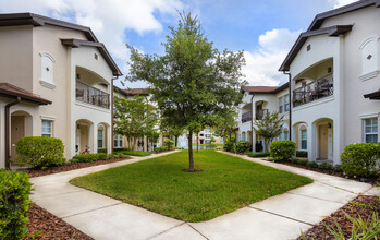 Tuscan Reserve Apartments in Palm Coast, FL - Foto de edificio - Building Photo