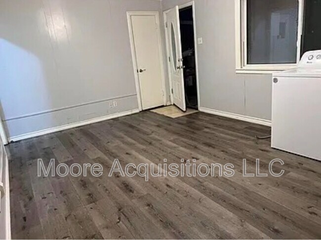 2524 N Loy Lake Rd in Denison, TX - Building Photo - Building Photo