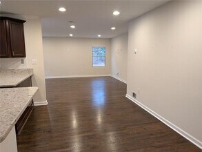 3036 Hudson Ct in Decatur, GA - Building Photo - Building Photo