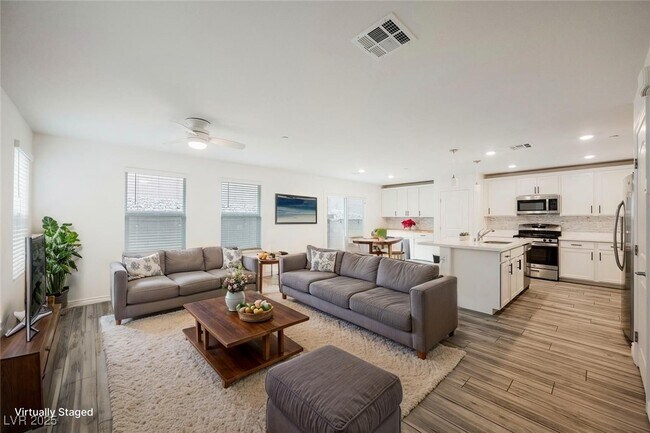 376 Yellow Finch Ln in Henderson, NV - Building Photo - Building Photo