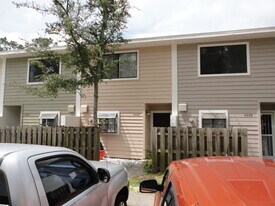 4007 SW 20th Ln in Gainesville, FL - Building Photo