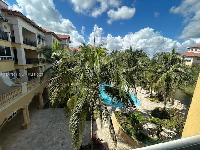 16102 Emerald Estates Dr in Weston, FL - Building Photo - Building Photo