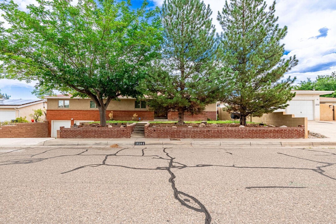 1518 Wellesley Dr NE in Albuquerque, NM - Building Photo
