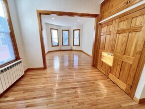 76-44 Park Ln S in Queens, NY - Building Photo - Building Photo