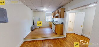 173 Chiswick Rd, Unit 29 in Boston, MA - Building Photo