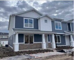 253 Portside Ln in Saratoga Springs, UT - Building Photo