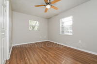 2202 Oakview Ln photo'