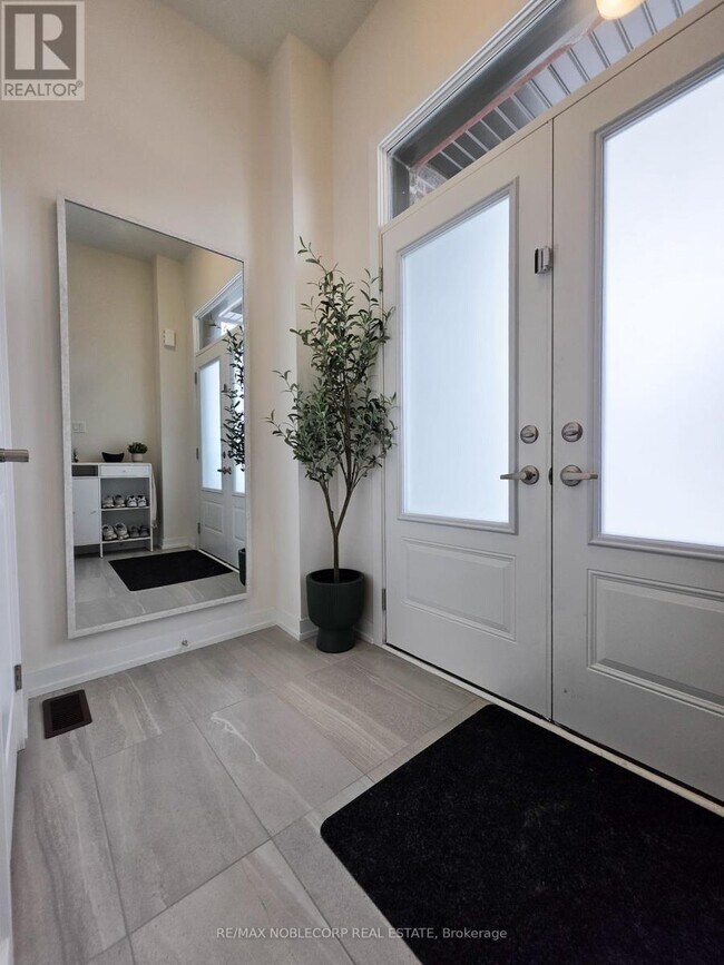 34 Singhampton Rd in Vaughan, ON - Building Photo - Building Photo