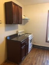 196 Van Horne St in Jersey City, NJ - Building Photo - Building Photo