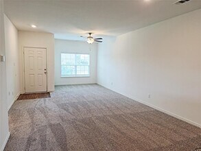 14417 Prairie Sod Ln in Elgin, TX - Building Photo - Building Photo