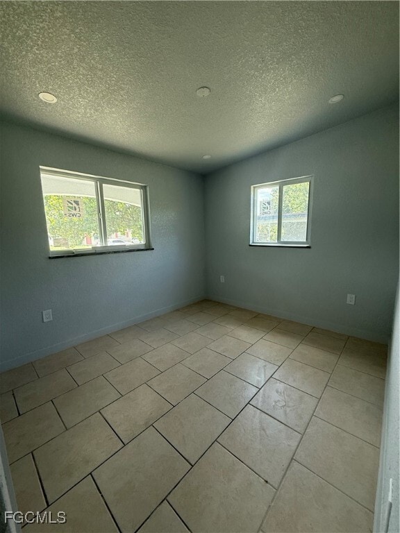 1533 Gardenia Ave