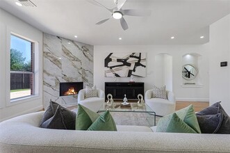 3933 Harbor Dr in The Colony, TX - Building Photo - Building Photo